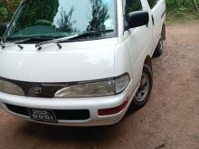 Toyota Lotto CR36 1993 Van