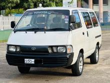 Toyota Lotto CR27 1993 Van