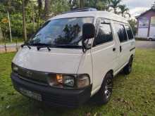 Toyota Lotto CR27 DX 1996 Van