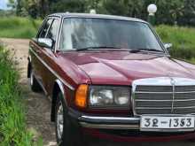 Toyota  1983 Car