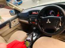 https://riyasewana.com/uploads/toyota-montero-gls-2013-2217573912613.jpg