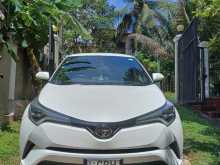 Toyota CHR NGX 10 2018 SUV