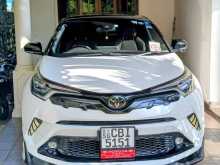 Toyota CHR NGX10 2018 SUV