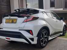 Toyota CHR NGX50 2017 SUV