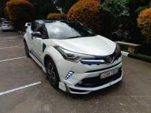 Toyota CHR NGX50 2017 SUV