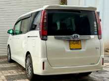 https://riyasewana.com/uploads/toyota-noah-12144948453.jpg