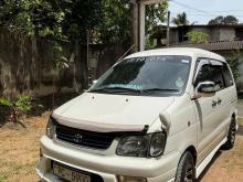 Toyota Noah 2002 Van