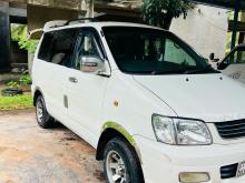 Toyota Noah 2004 Van