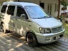 Toyota Noah 2001 Van