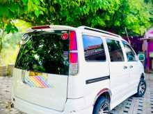 Toyota Noah 2000 Van