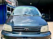 Toyota Noah 2000 Van