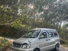 Toyota Noah 2001 Van