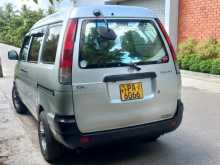 Toyota Noah 2001 Van