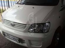 Toyota NOAH KR42 2001 Van