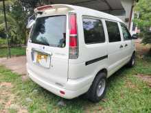 Toyota Noah 2002 Van