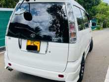 Toyota Noah 2003 Van