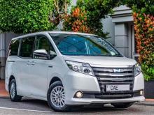 https://riyasewana.com/uploads/toyota-noah-256415624583.jpg