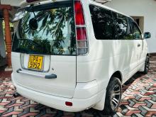 Toyota Noah 2001 Van