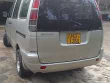 Toyota Noah 1999 Van