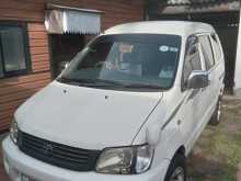 Toyota Noah 1998 Van