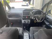 https://riyasewana.com/uploads/toyota-noah-7100500246.jpg