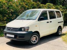 Toyota Noah 1999 Van