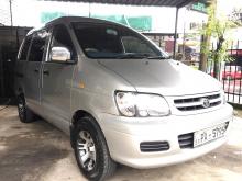 Toyota Noah 2001 Van