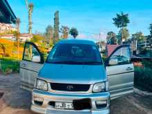 Toyota Noah CR42 2000 Van