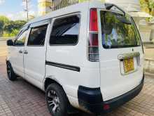 Toyota Noah CR42 2001 Van