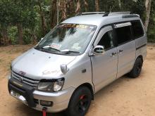 Toyota Noah Cr41 2003 Van