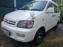 Toyota Noah CR42 2004 Van