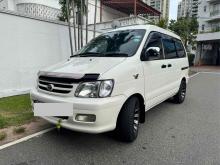 Toyota Noah CR42 2002 Van