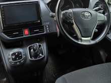 https://riyasewana.com/uploads/toyota-noah-hybrid-6130530364.jpg