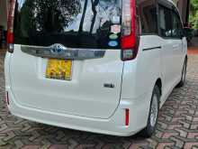 https://riyasewana.com/uploads/toyota-noah-hybrid-6130530583.jpg