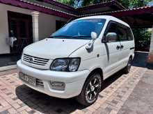 Toyota Noah KR42 3C 2005 Van