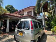 https://riyasewana.com/uploads/toyota-noah-kr42-21105105162.jpg