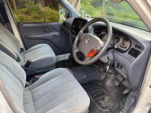 https://riyasewana.com/uploads/toyota-noah-kr42-31205126605.jpg