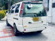 https://riyasewana.com/uploads/toyota-noah-townace-2001-1211401412634.jpg