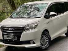 Toyota Noah Voxy Esquire 2015 Van