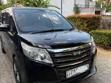 Toyota Noah Voxy 2014 Van