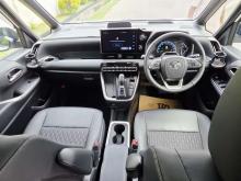 https://riyasewana.com/uploads/toyota-noah-voxy-81046496124.jpg