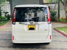 https://riyasewana.com/uploads/toyota-noaha-10140453174.jpg