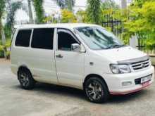 Toyota Noah KR41 1998 Van