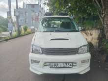 Toyota Noah 2000 Van