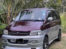 Toyota Noah 2003 Van