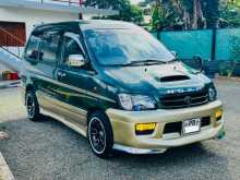 Toyota Noah 2003 Van