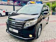 Toyota Noah 2014 Car