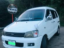 Toyota Noah 1998 Van