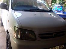 Toyota Noah 2005 Van