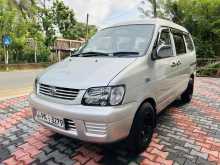 Toyota NOHA KR 42 2001 Van